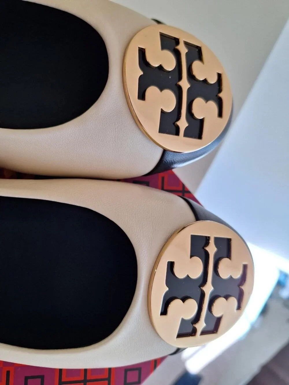 Tory Burch Claire Cap-Toe Ballet BLACK / NEW CREAM Size: 6.5 - BRAND NEW